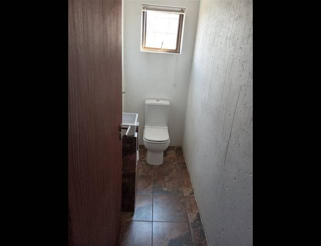 3 BEDROOM HOUSE FOR SALE IN ORANJEVILLE